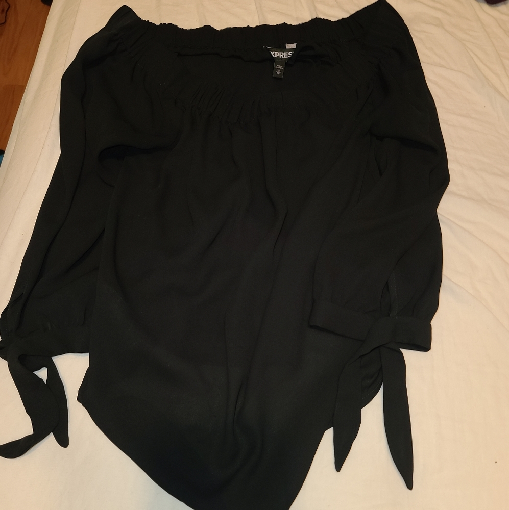 Flowy XS Black Blouse from Express